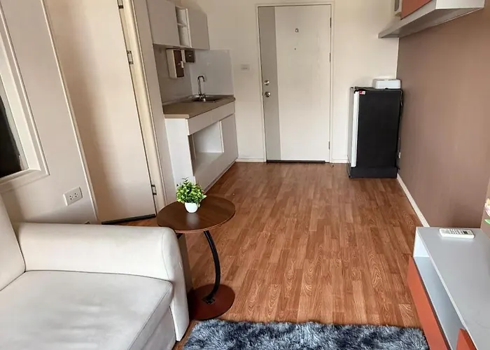 Lumpiniville Sukhumvit Apartment *